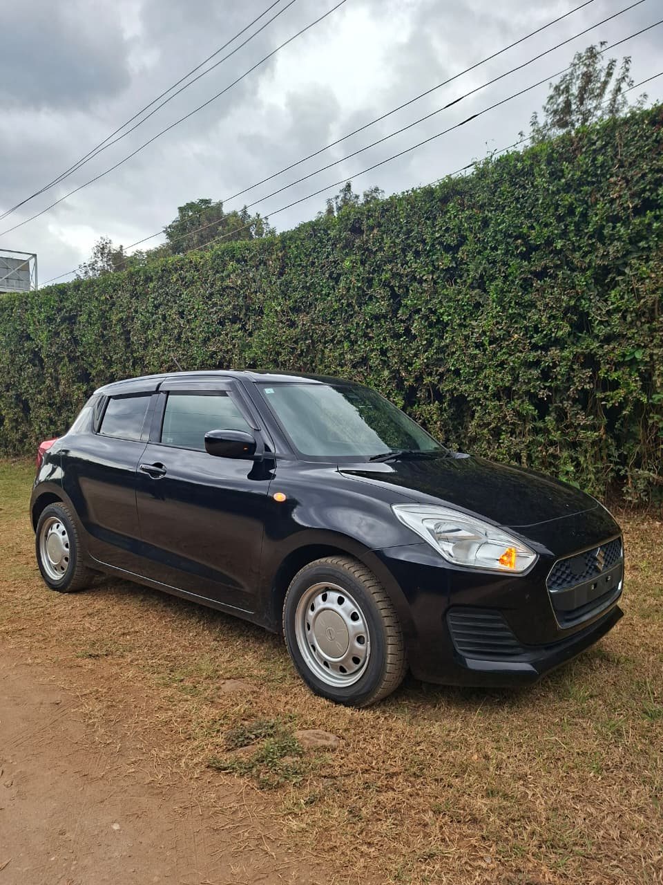 Vehicle photo thumbnail 2