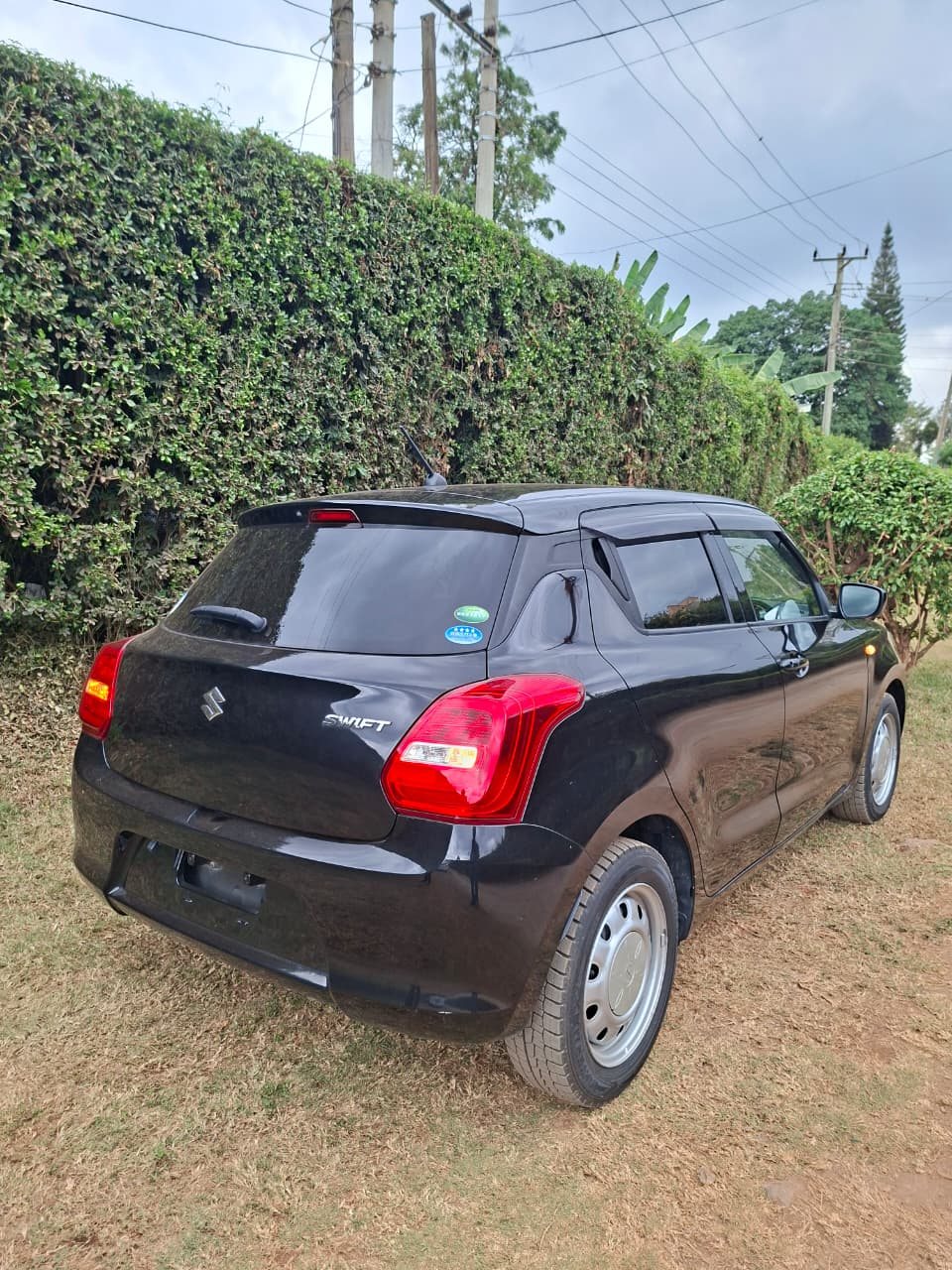 Vehicle photo thumbnail 14