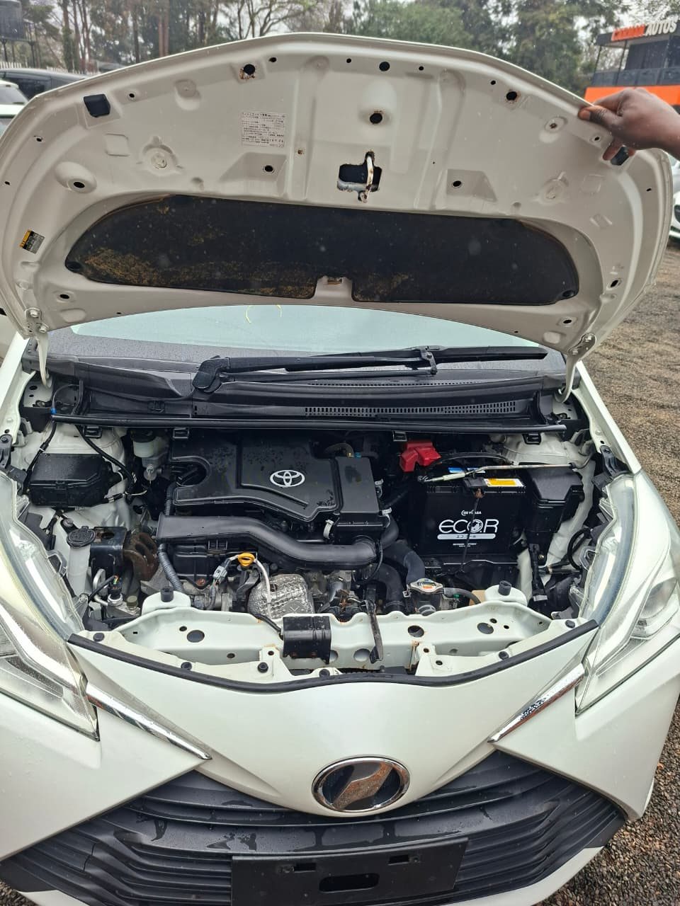 Vehicle photo thumbnail 15