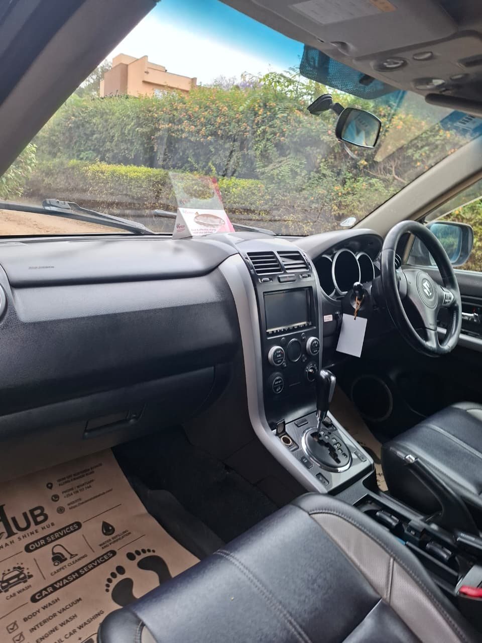 Vehicle photo thumbnail 6