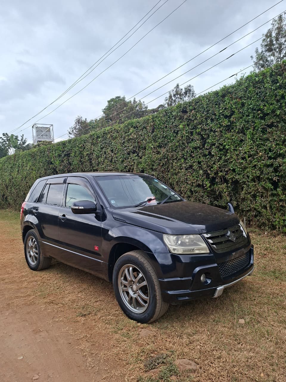 Vehicle photo thumbnail 3