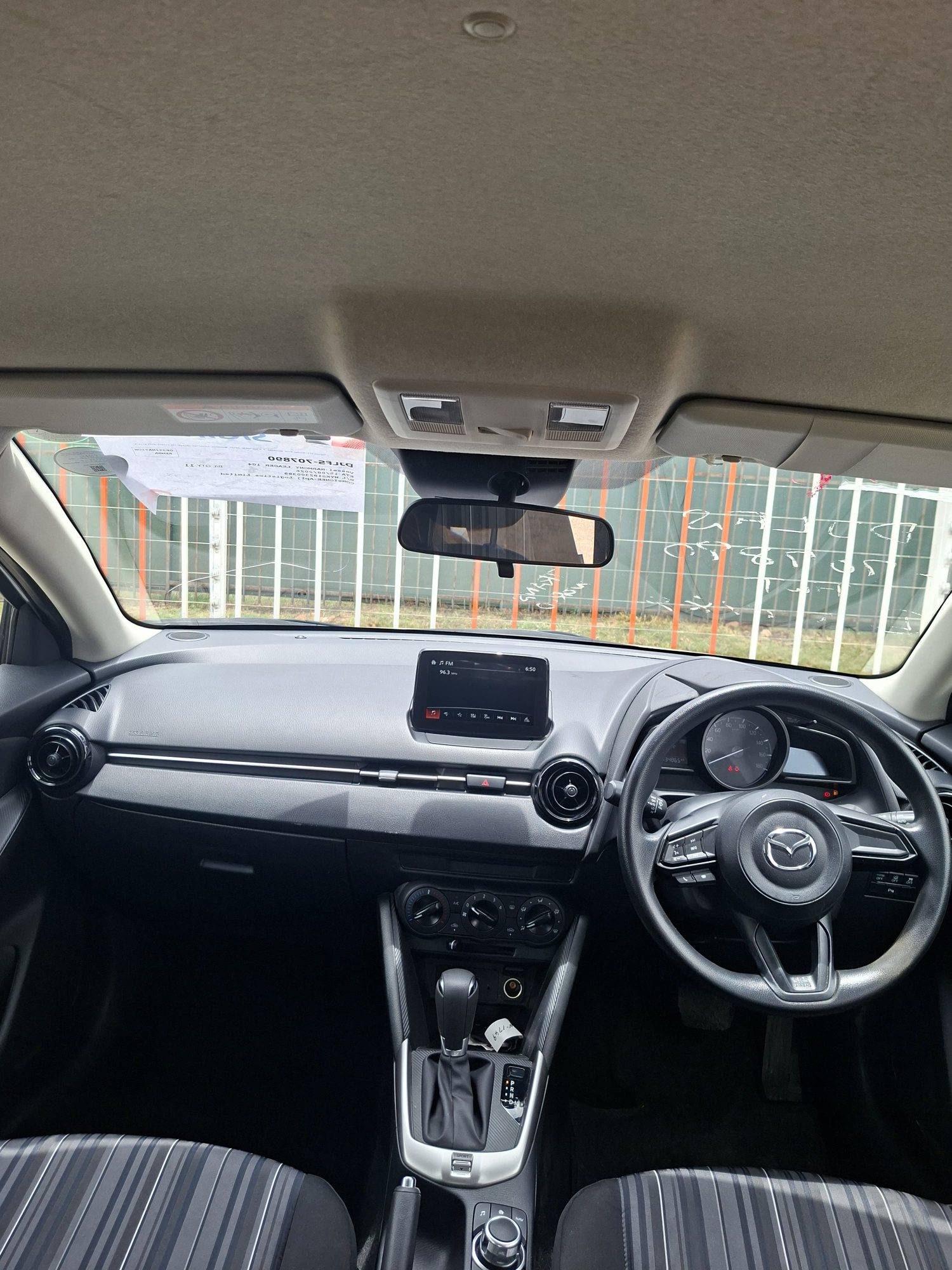 Vehicle photo thumbnail 7