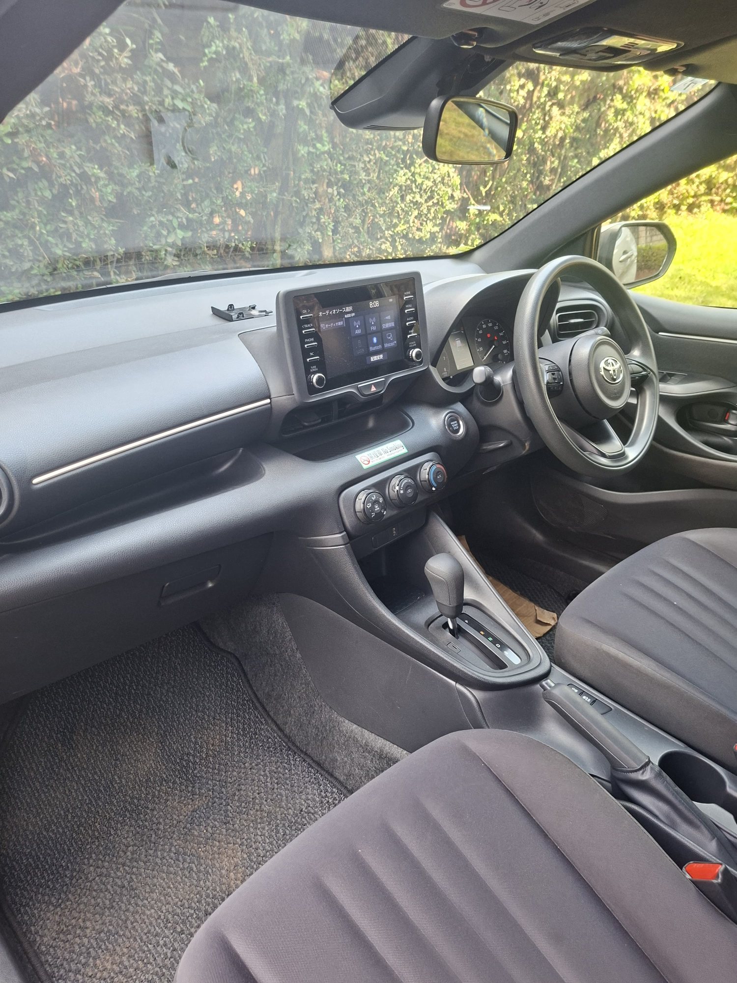 Vehicle photo thumbnail 6