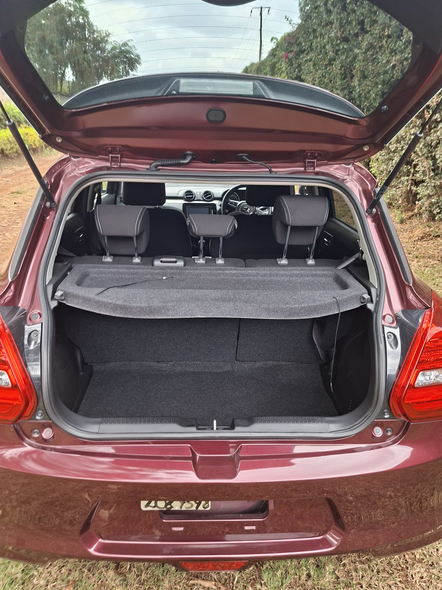 Vehicle photo thumbnail 17