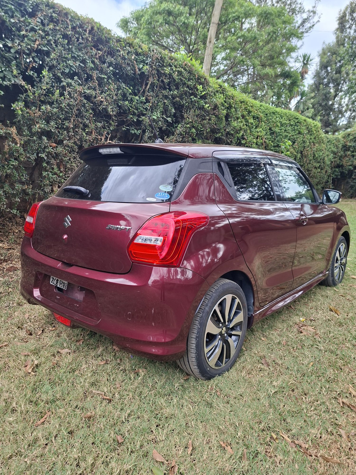 Vehicle photo thumbnail 15