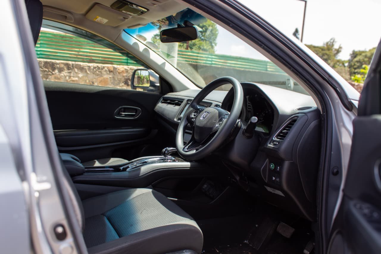 Vehicle photo thumbnail 4