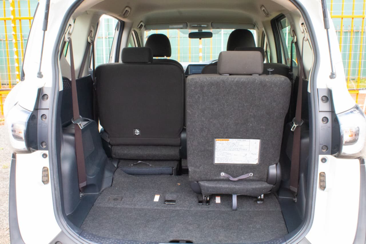 Vehicle photo thumbnail 9
