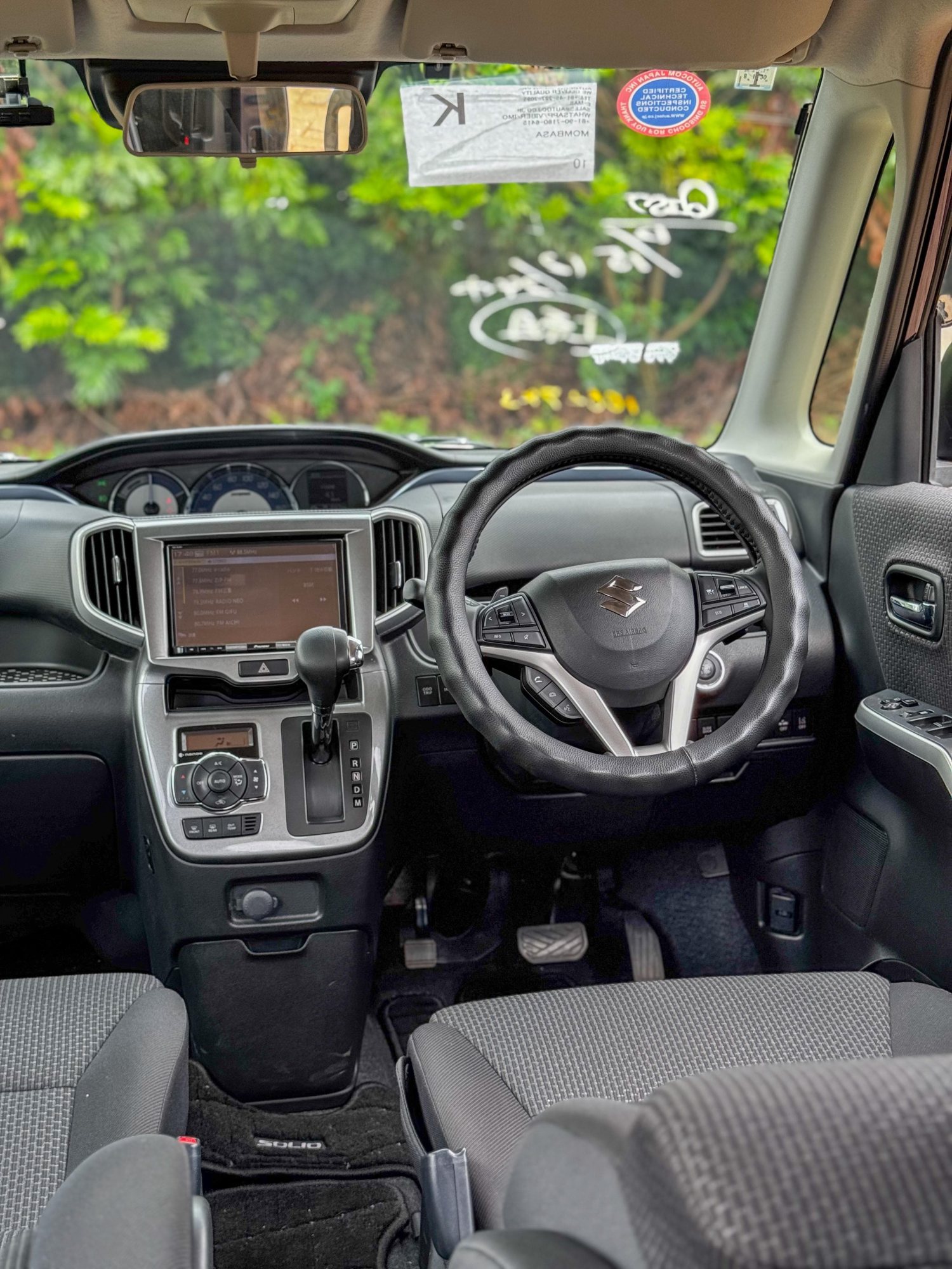 Vehicle photo thumbnail 5