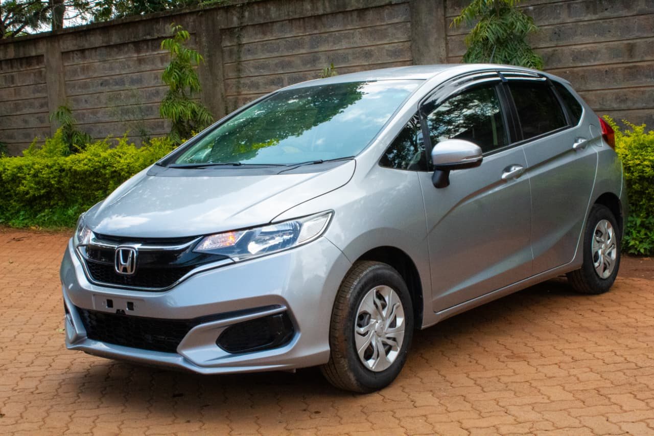Vehicle photo thumbnail 2