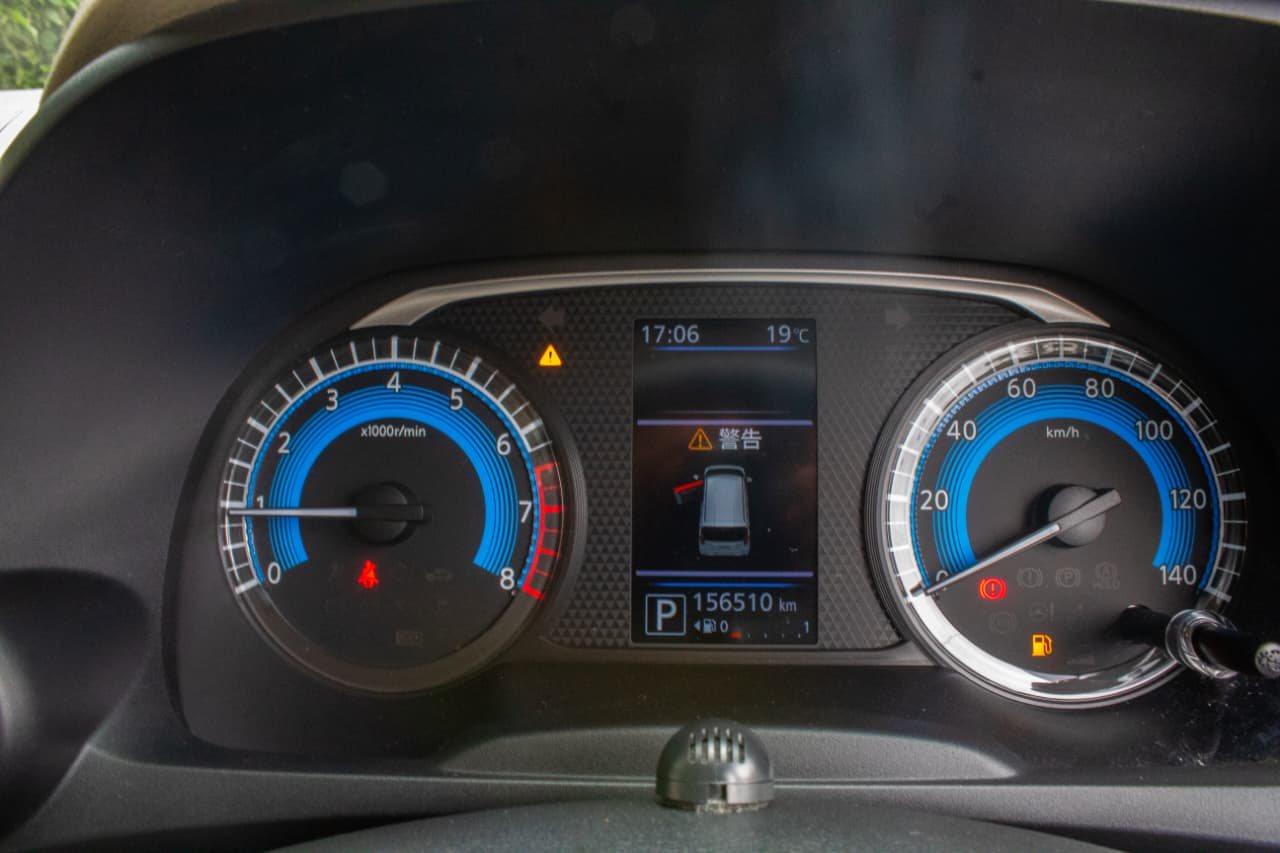 Vehicle photo thumbnail 14