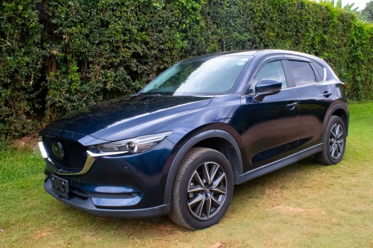 Vehicle photo thumbnail 2