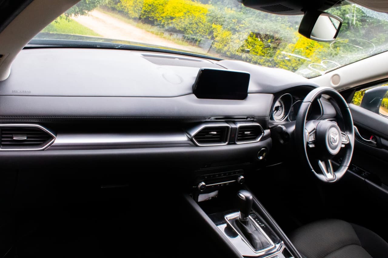 Vehicle photo thumbnail 6