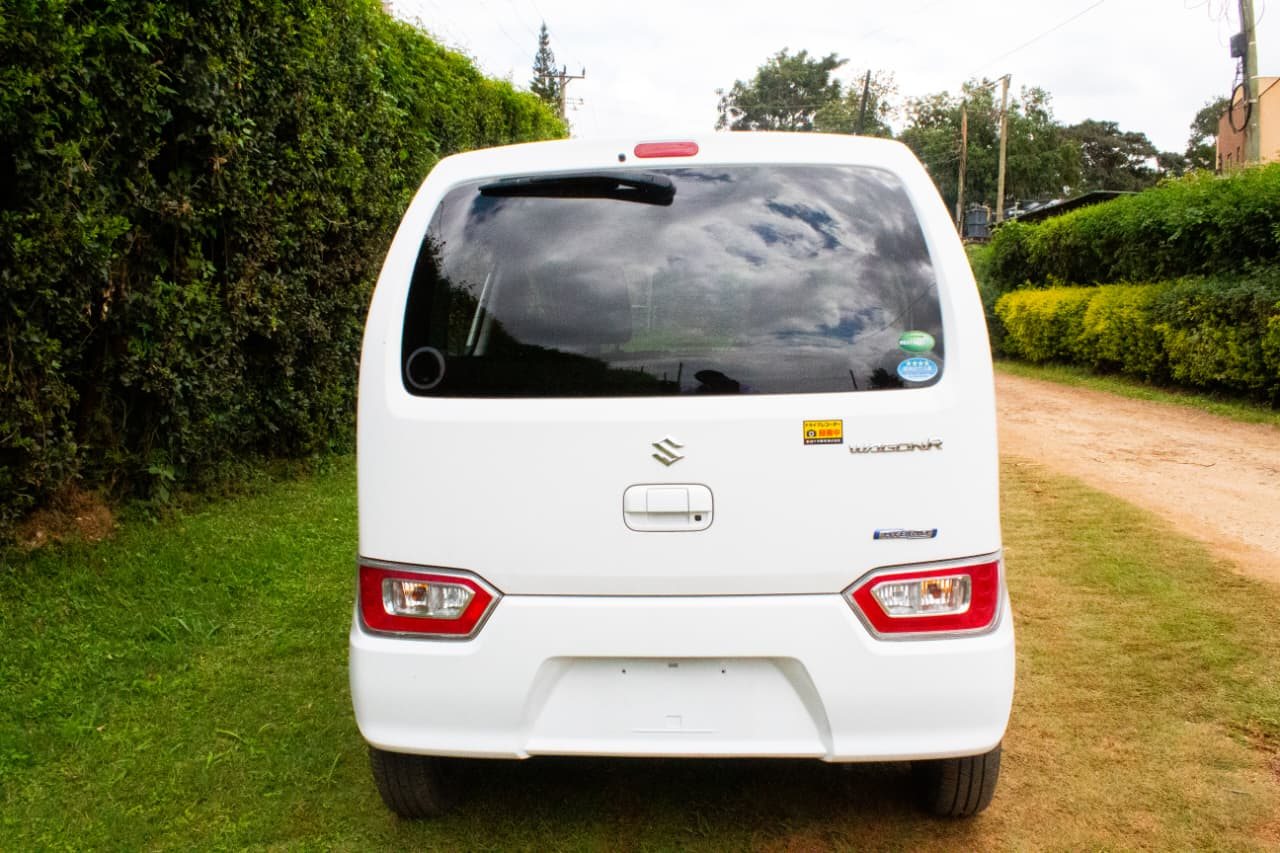 Vehicle photo thumbnail 15