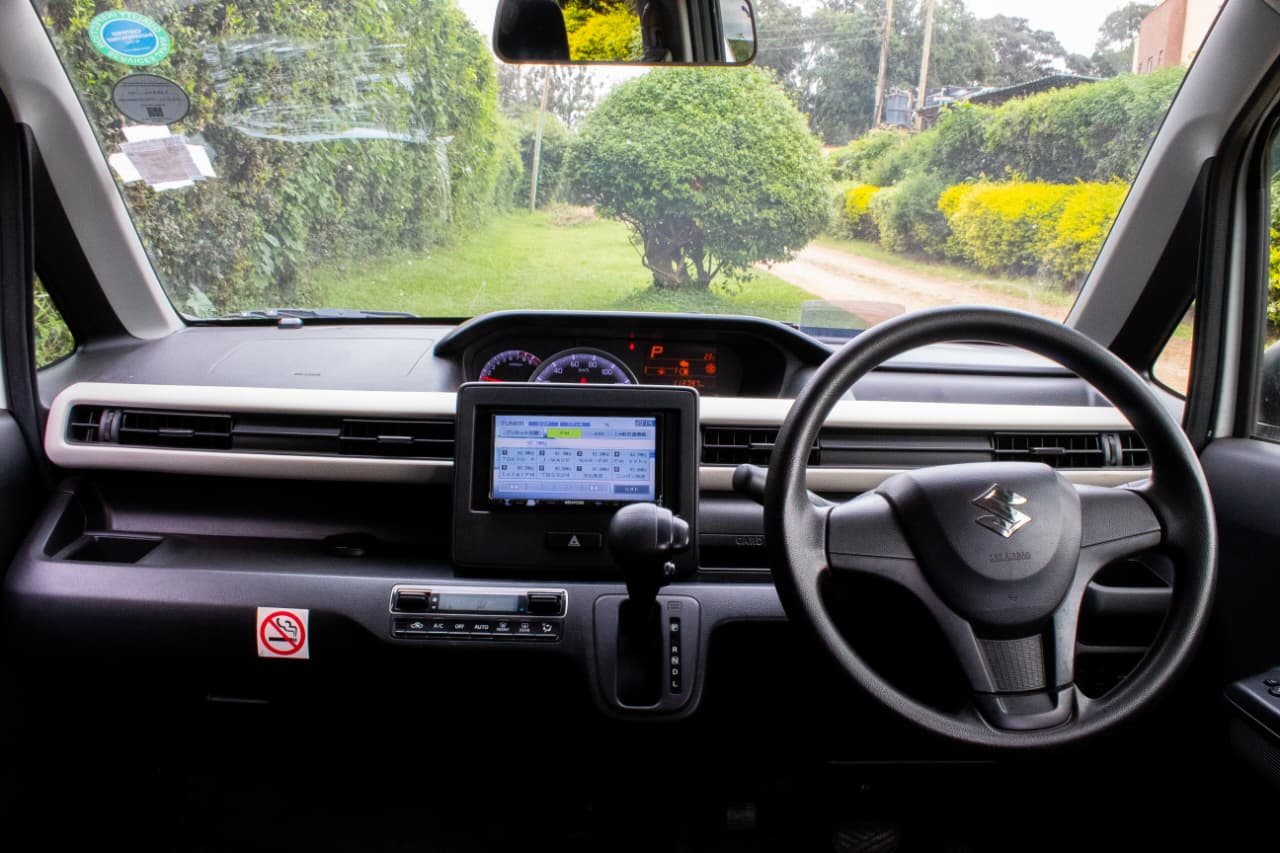 Vehicle photo thumbnail 5