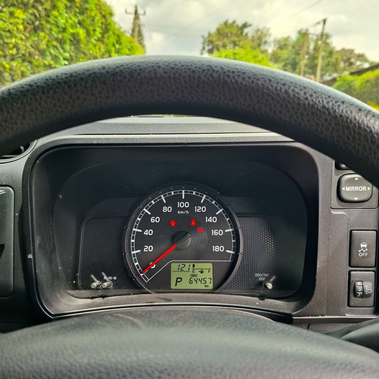 Vehicle photo thumbnail 10