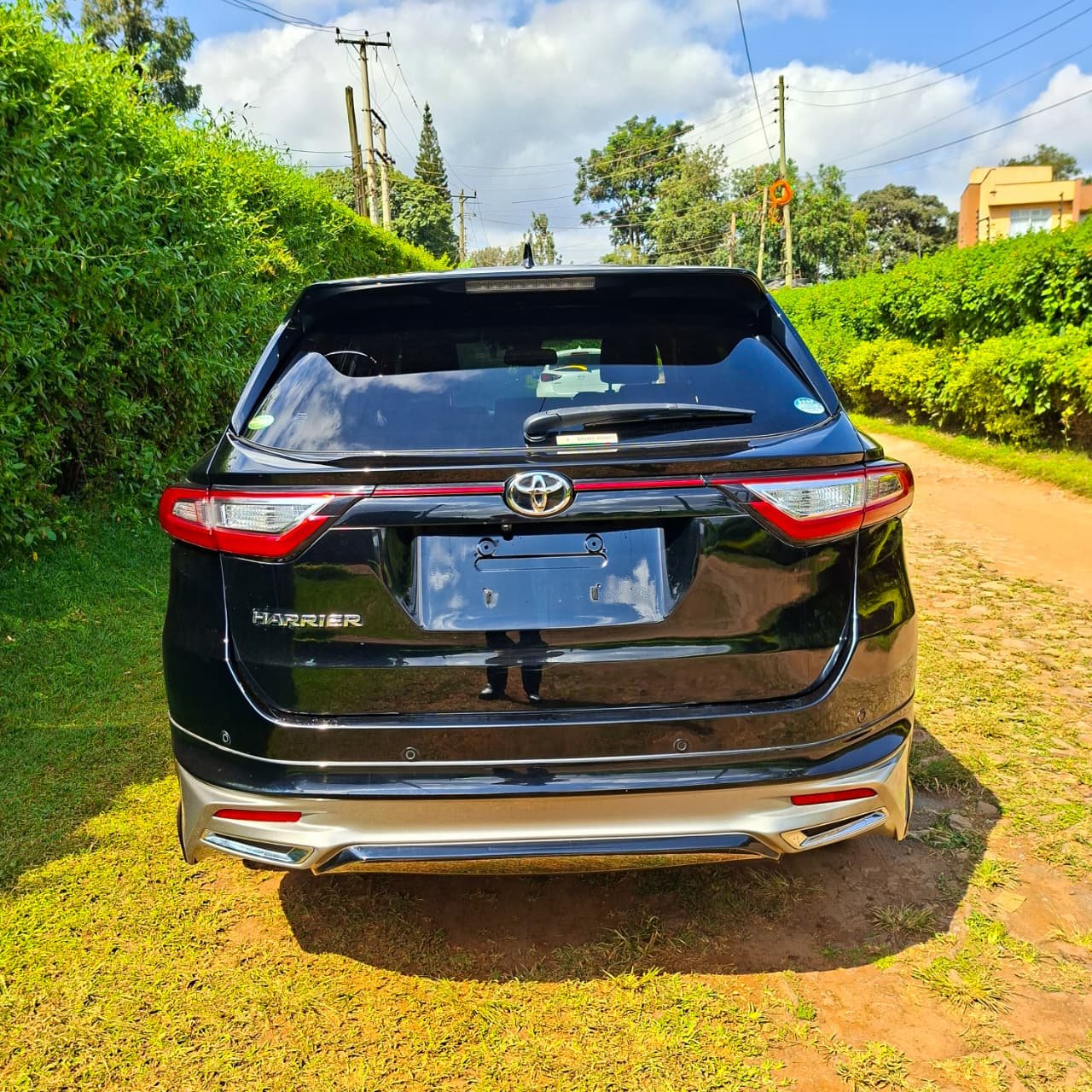 Vehicle photo thumbnail 13