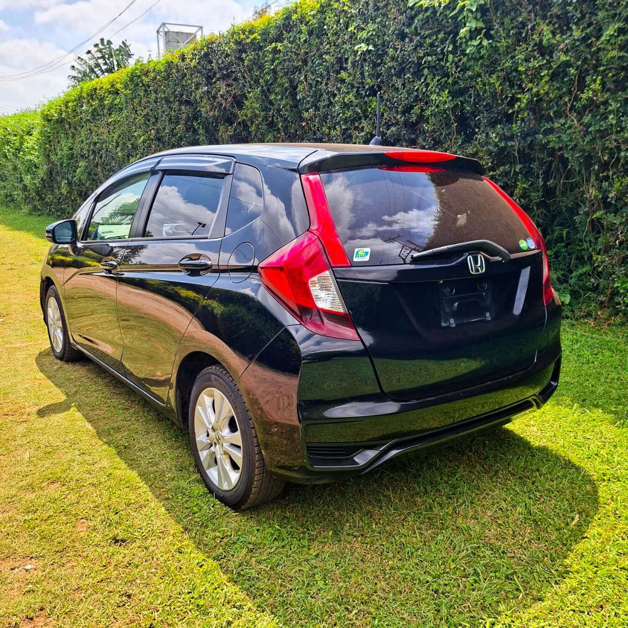 Vehicle photo thumbnail 14
