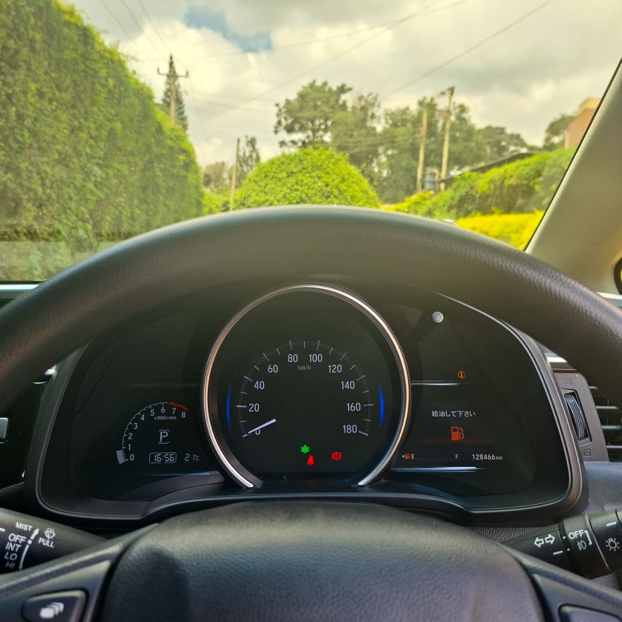 Vehicle photo thumbnail 10
